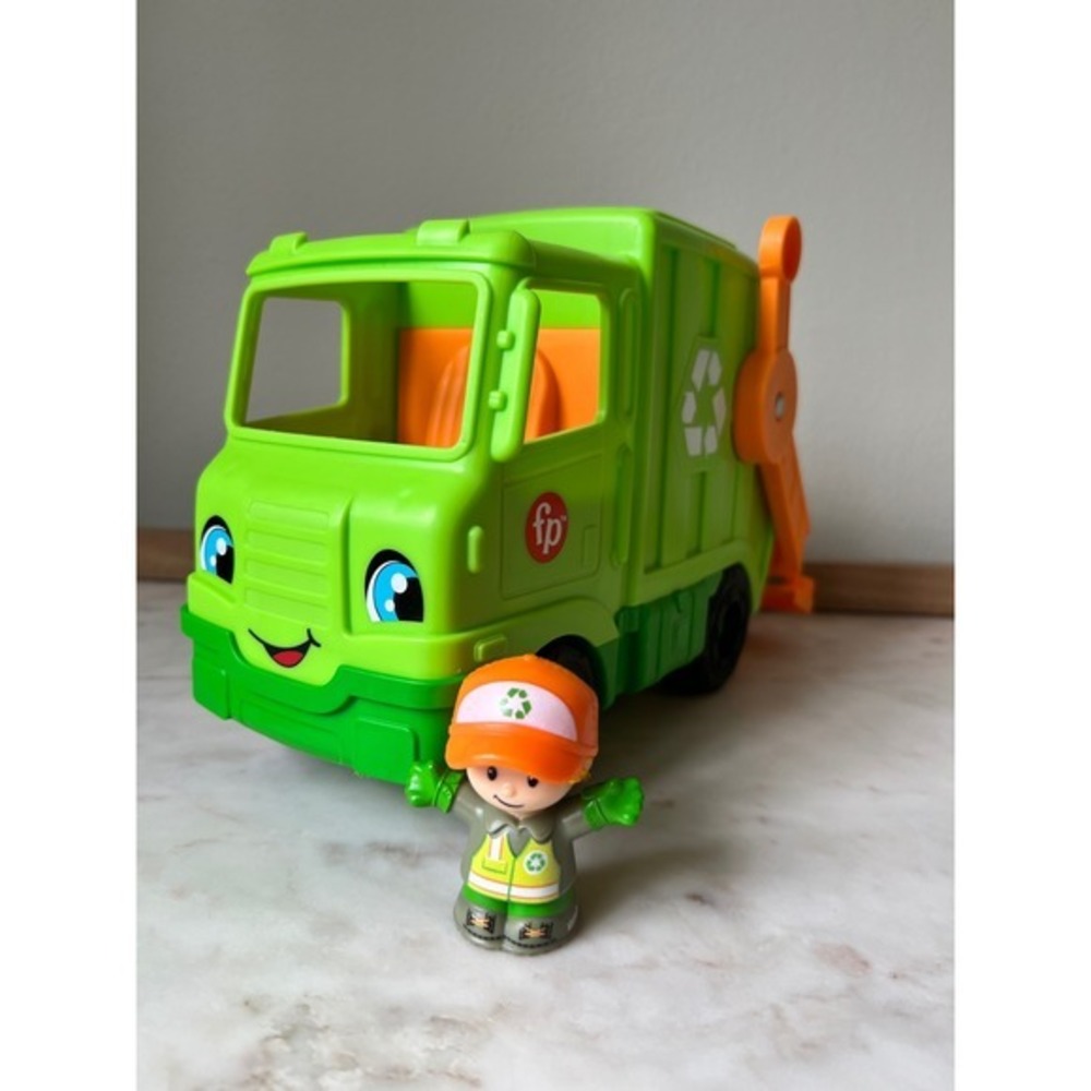 Recycling Truck Musical Garbage Truck Little People Toy Works